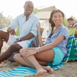 Coleman Utopia Breeze™ Beach Mat -Camp And Explore 2000036930 3