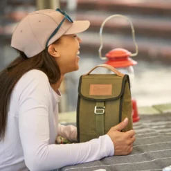 Coleman BANYAN SERIES™ Soft Cooler Lunchbox -Camp And Explore Coleman LunchBag Banyan ATF7